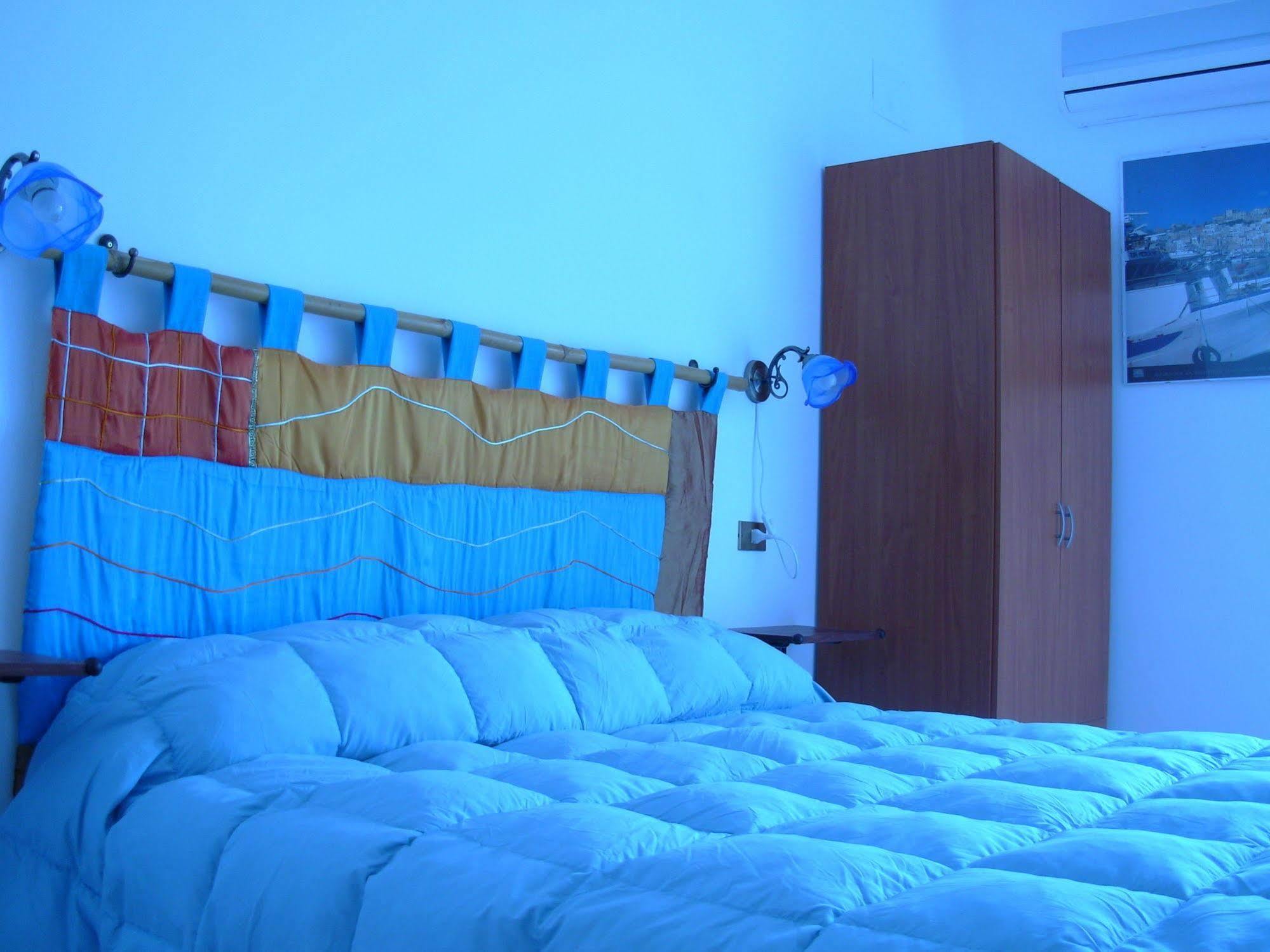 B&B New Triscele ชากกา ภายนอก รูปภาพ