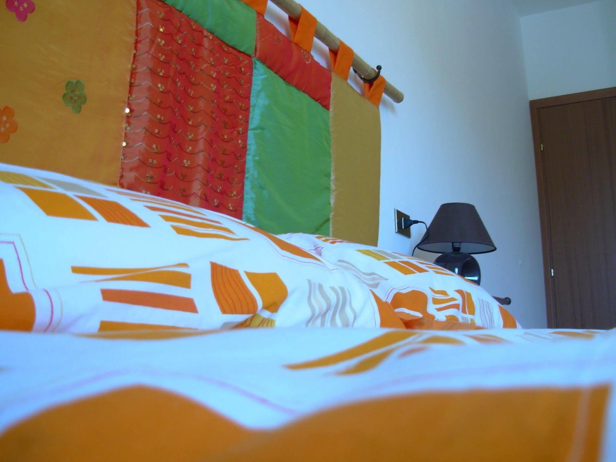 B&B New Triscele ชากกา ภายนอก รูปภาพ